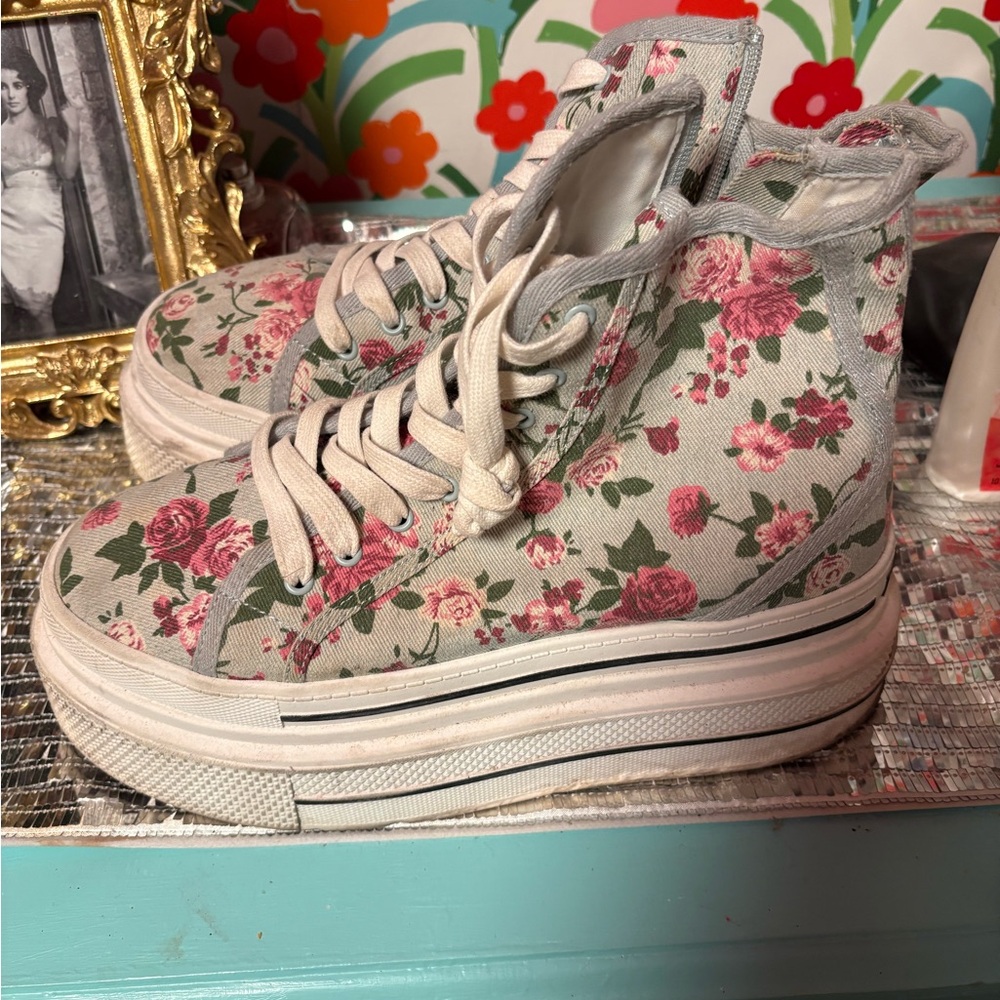 Steve Madden Floral Platform Sneakers